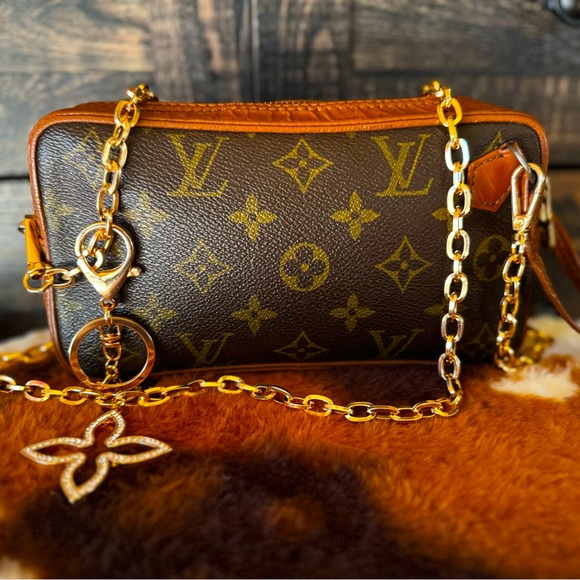 Louis Vuitton Handbags - Louis Vuitton
Vintage Monogram Pochette Sport converted Crossbody